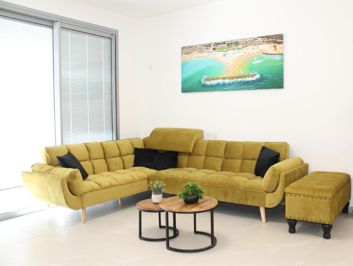 Seaside Serenity: Private Jacuzzi and Kosher Comfort Ashkelon Exterior photo