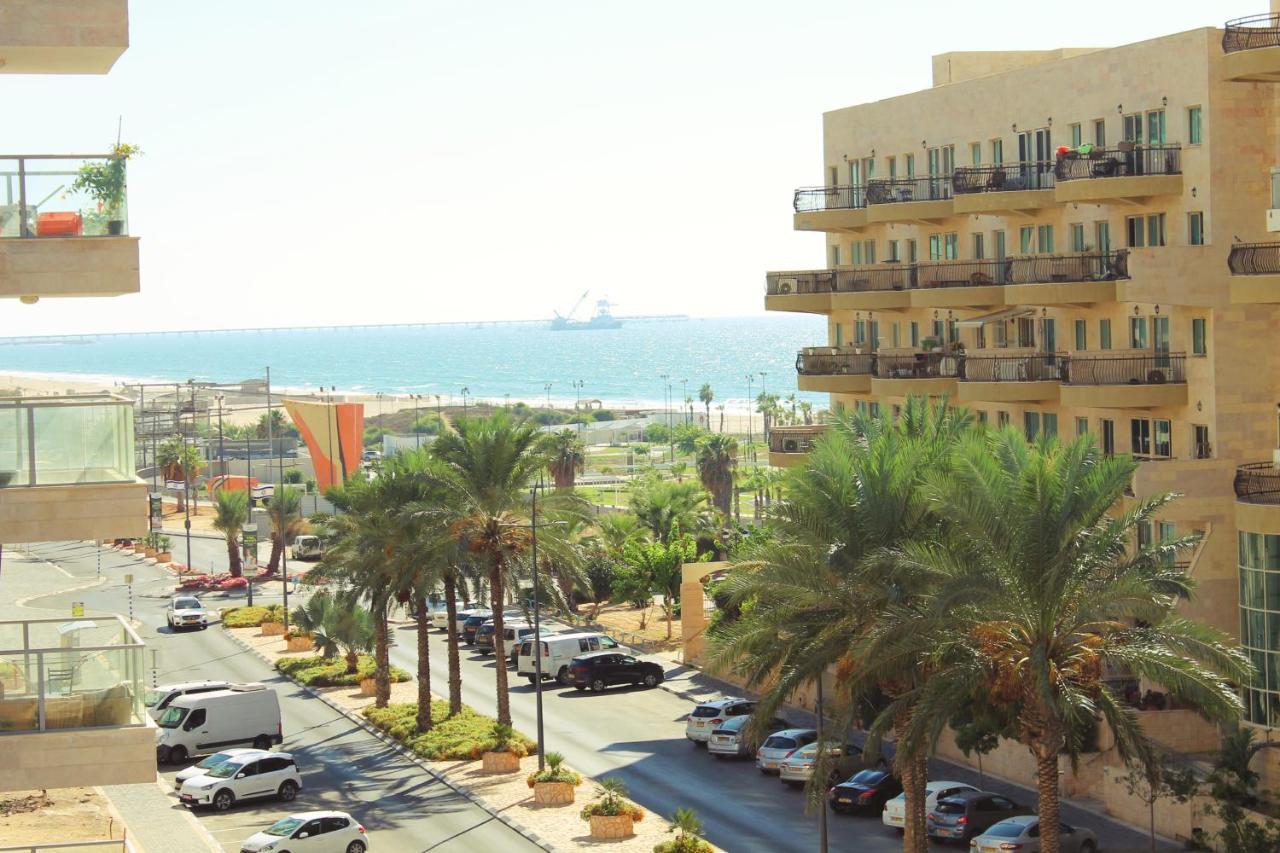 Seaside Serenity: Private Jacuzzi and Kosher Comfort Ashkelon Exterior photo